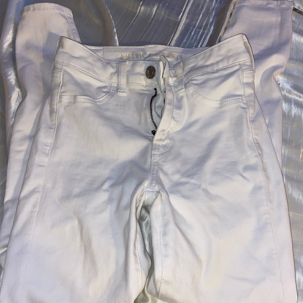 white american eagle skinny jeans